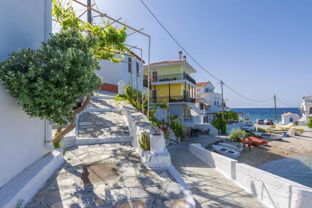 Eftopia Beachfront 2-bedrooms
