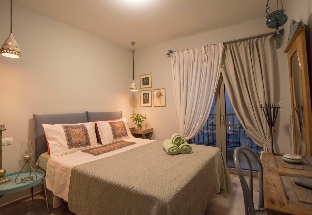 Eftopia Beachfront 2-bedrooms *