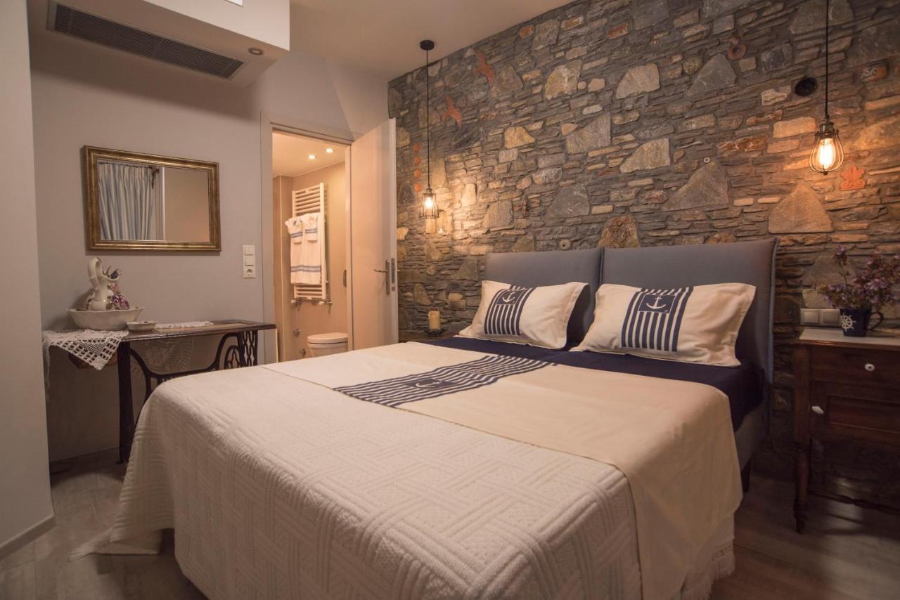 Eftopia Beachfront 2-bedrooms Apartment Kokkari