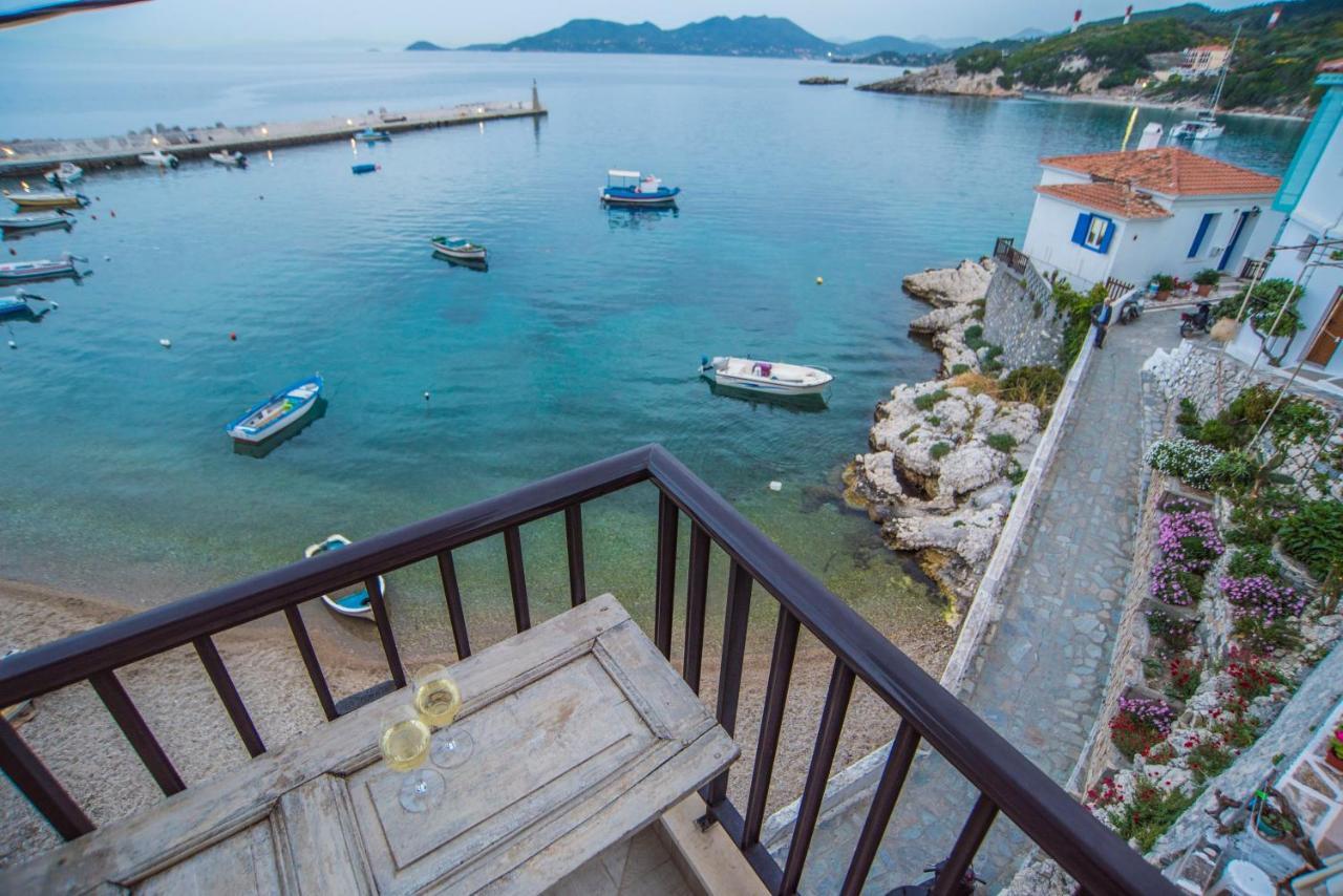 Daire Eftopia Beachfront 2-bedrooms *